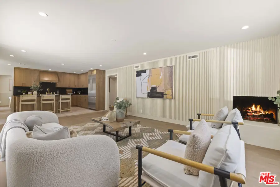 11268 Dona Lola Drive, Studio City, CA 91604 - #2