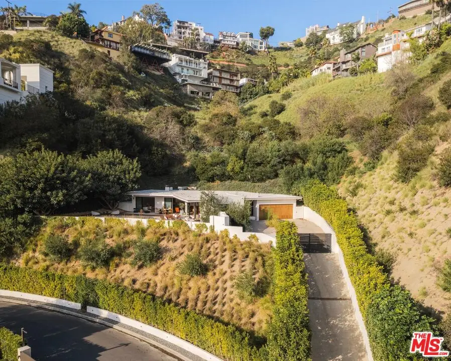 1820 Rising Glen Road, Los Angeles, CA 90069 - Image #2