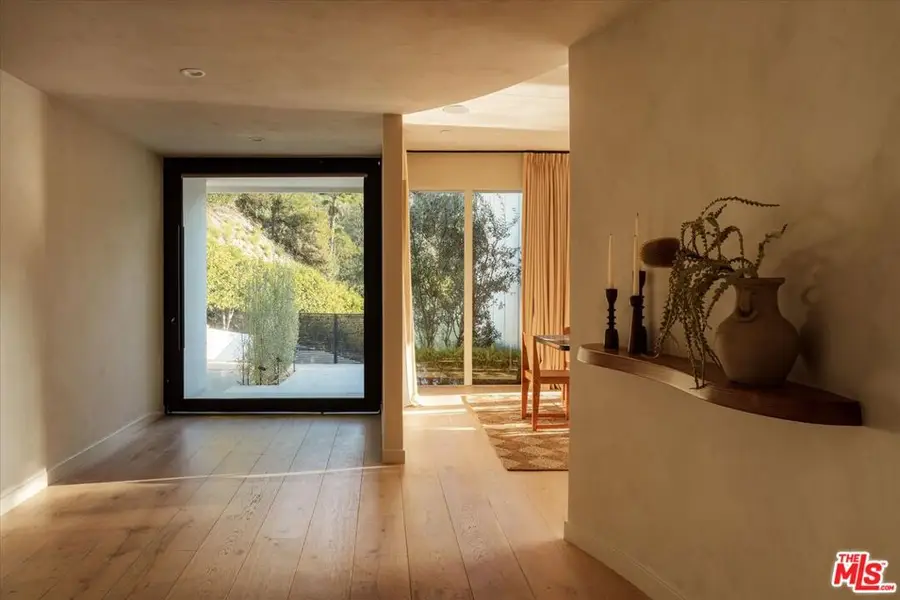 1820 Rising Glen Road, Los Angeles, CA 90069 - Image #3