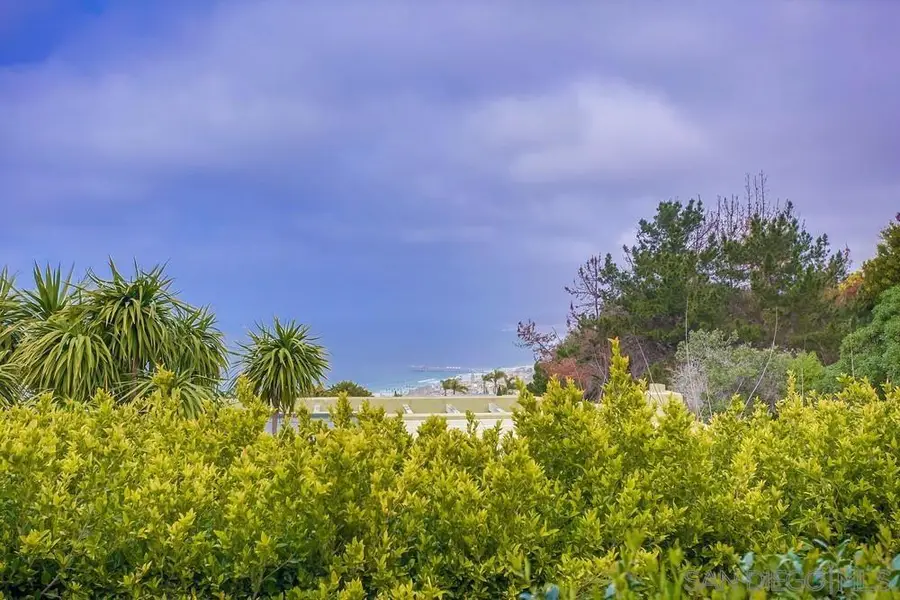 7255 Via Capri, La Jolla, CA 92037 - #2