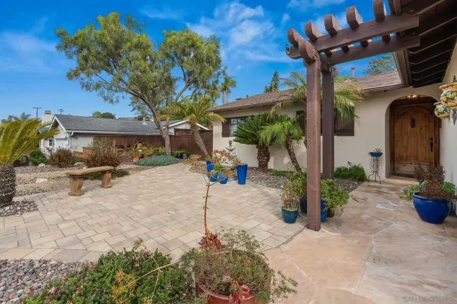 1849 Playa Riviera Dr, Cardiff By The Sea, CA 92007 - Image #3