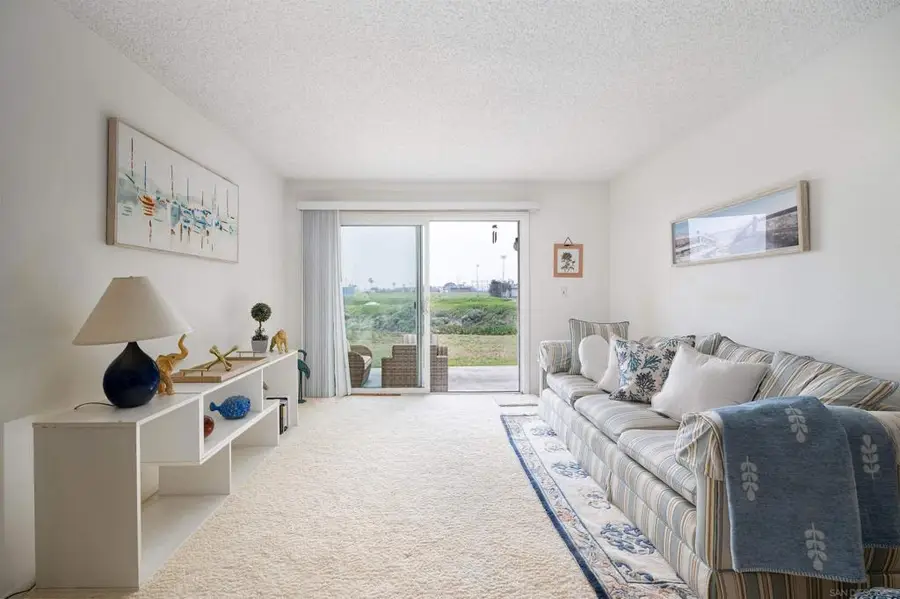 3672 Clairemont Dr #1B, San Diego, CA 92117 - Image #2