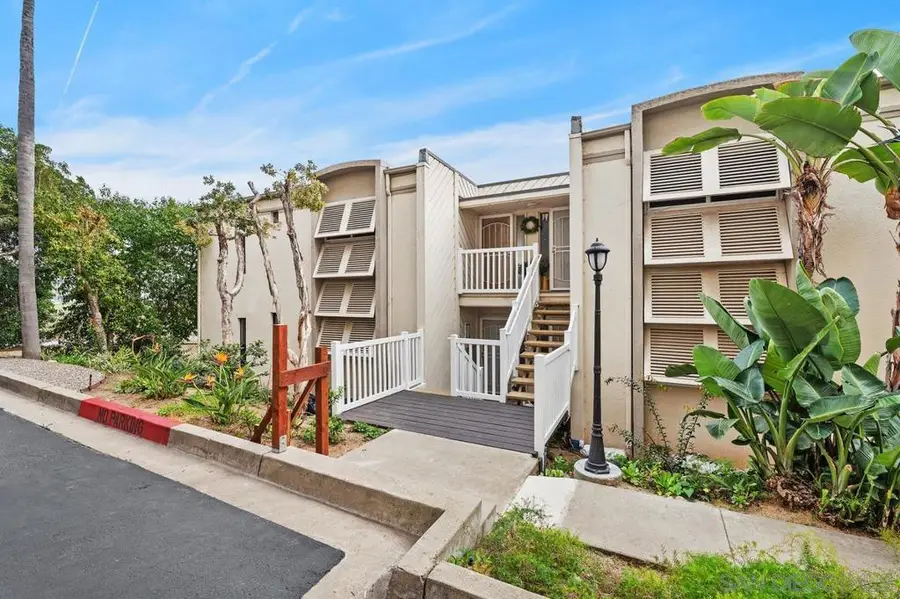 4013 Crown Point Dr #2, San Diego, CA 92109 - #3