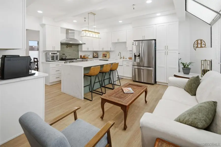 835 D Avenue #5, Coronado, CA 92118 - Image #3