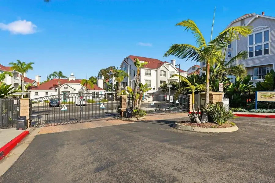 845 Hrbor Cliff Way #305, Oceanside, CA 92054 - Image #2