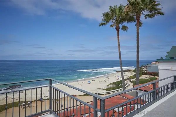 6911 Neptune Pl, La Jolla, CA 92037