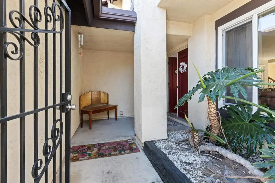 8963 Capcano Rd, San Diego, CA 92126 - Image #3