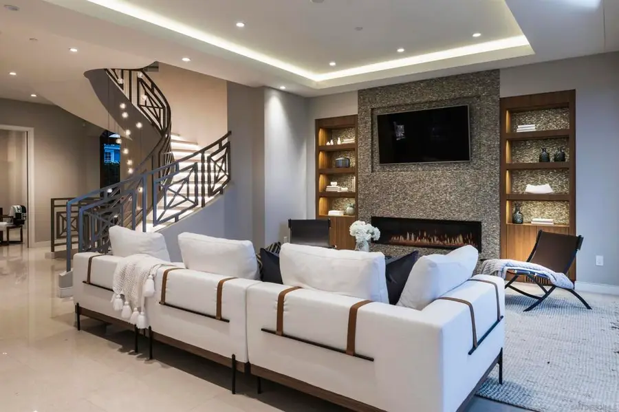 824 Neptune Ave, Encinitas, CA 92024 - Image #3