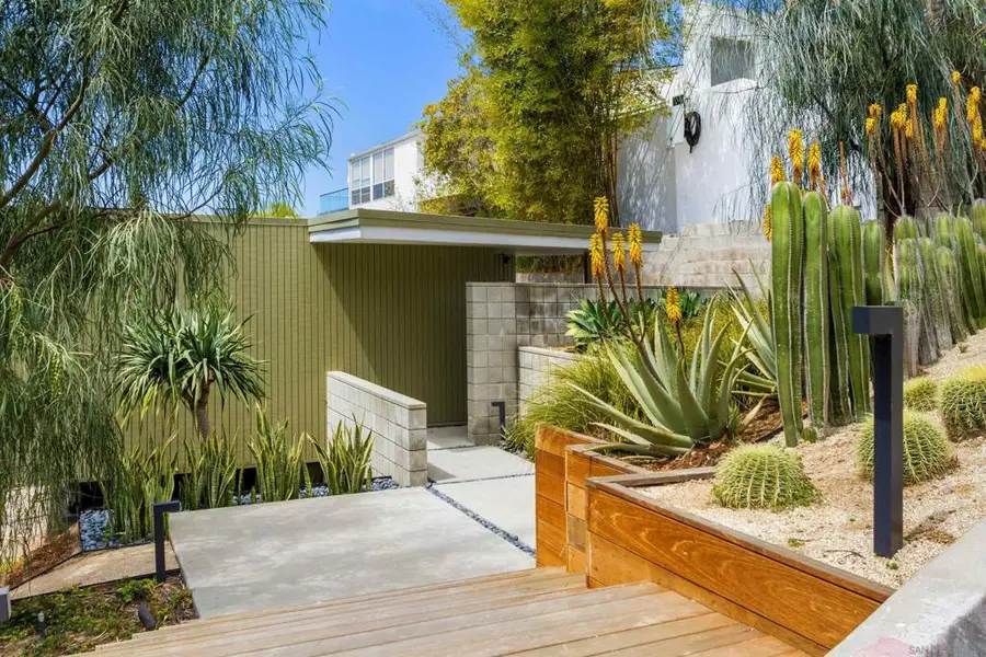 5622 Linda Rosa Ave, La Jolla, CA 92037 - #2