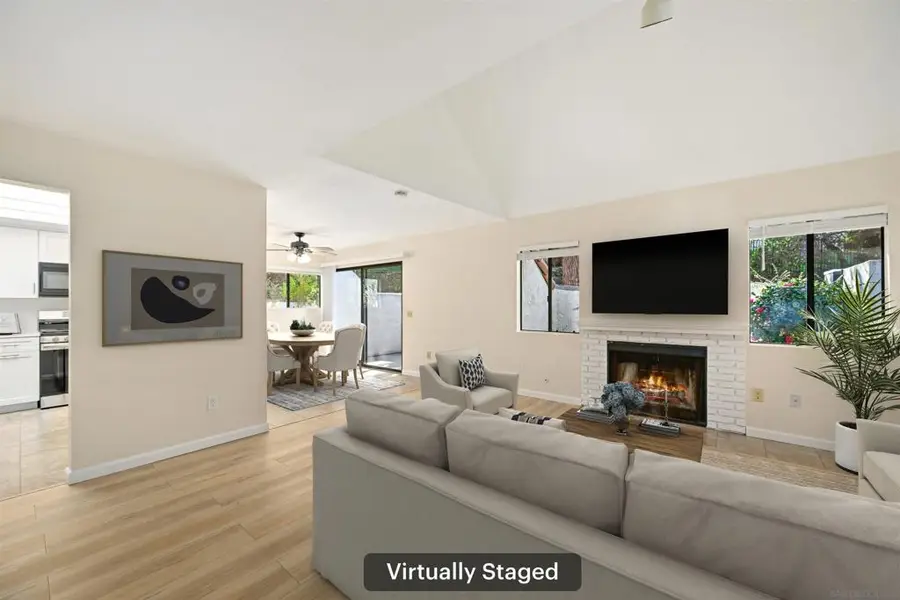 317 N Melrose Dr #G, Vista, CA 92083 - #3