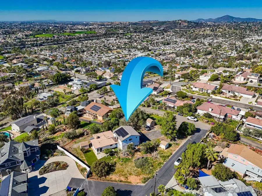 9149 Oso Rd, Spring Valley, CA 91977 - #2