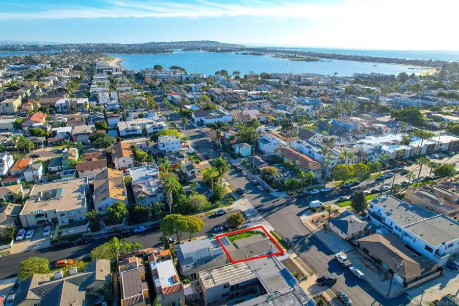 1404 Thomas Ave, San Diego, CA 92109 - Image #3