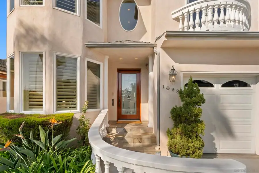 1028 Van Nuys St, San Diego, CA 92109 - #3