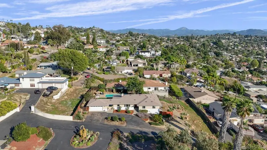 4171 Conrad Dr, Spring Valley, CA 91977 - #2