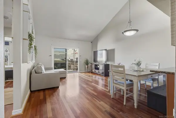 300 Roanoke Rd #14, El Cajon, CA 92019