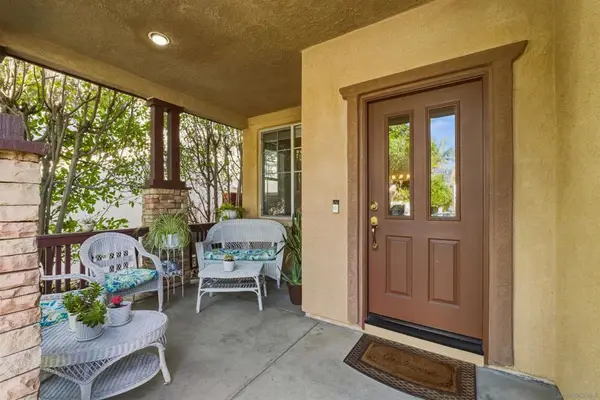 2466 Falcon Valley, Chula Vista, CA 91914