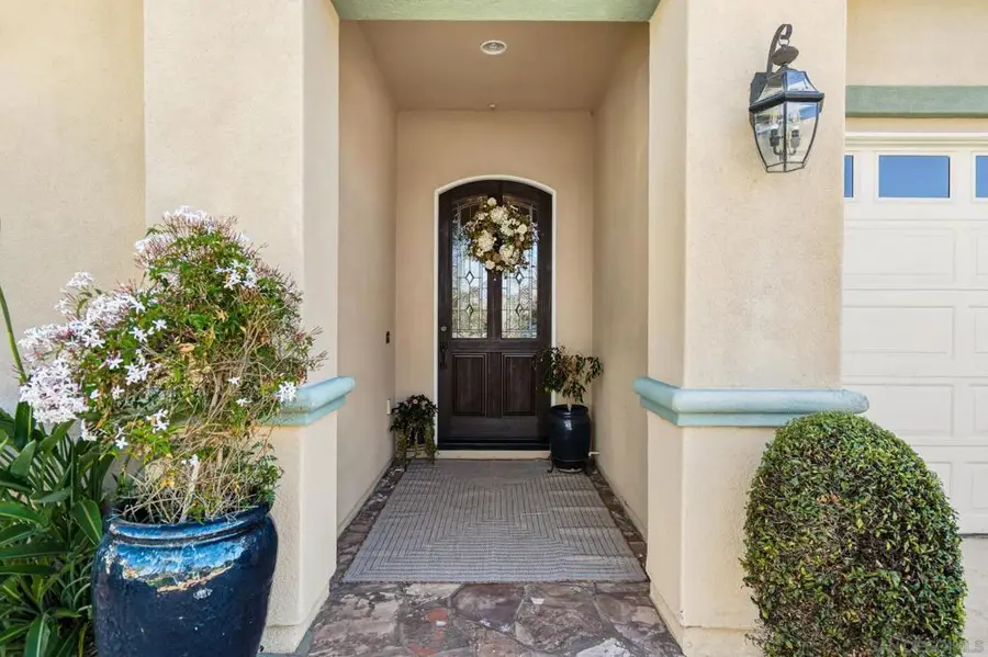 10829 La Alberca, San Diego, CA 92127 - #2