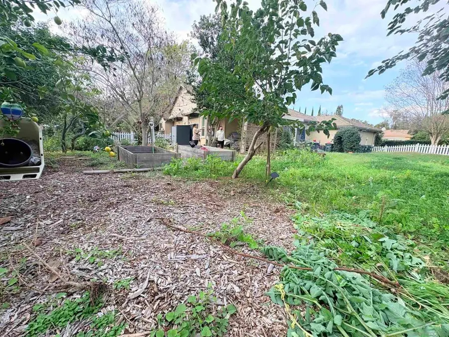 915 Cookie Ln, Fallbrook, CA 92028 - #2