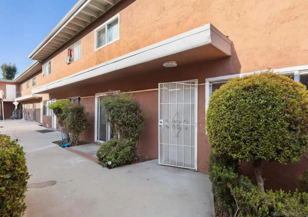 1060 E Washington Ave #5, Escondido, CA 92025 - #1
