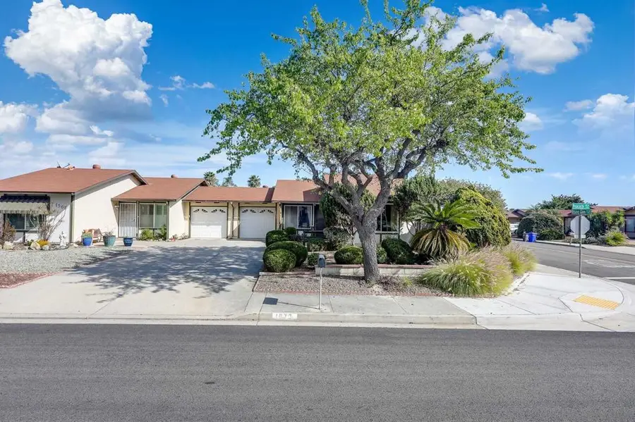 1572 Peacock Blvd, Oceanside, CA 92056 - #2