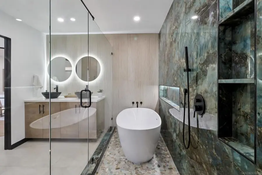 700 Front St #1402, San Diego, CA 92101 - #2