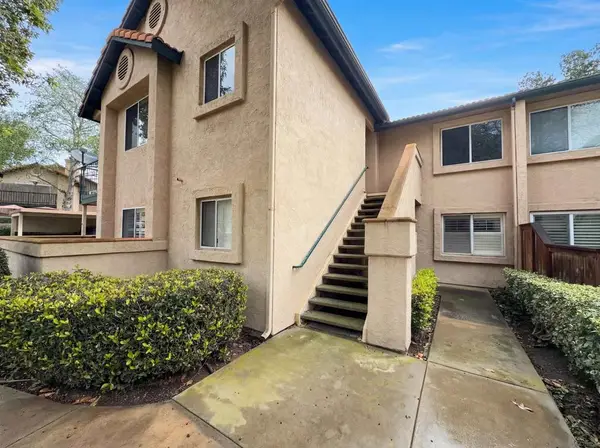 11231 Avenida De Los Lobos #H, San Diego, CA 92127