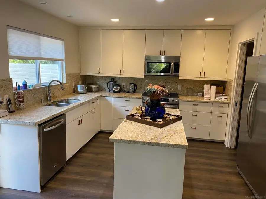 5576 Caminito Herminia, La Jolla, CA 92037 - #2