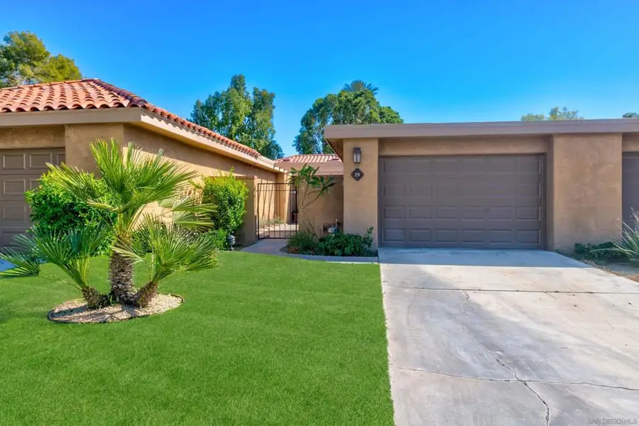 19 Granada Dr, Rancho Mirage, CA 92270 - #2