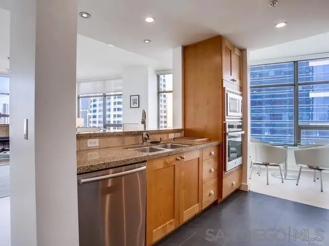 700 W E St #1504, San Diego, CA 92101 - #3