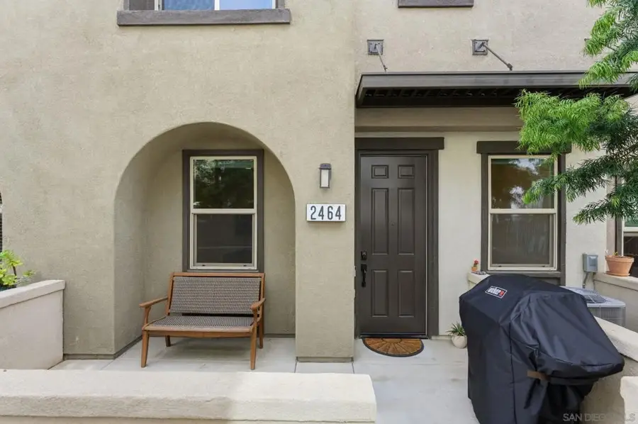 2464 Solara Lane, Vista, CA 92081 - #2