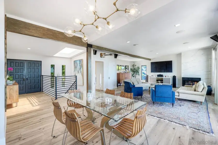 2240 Hartford St., San Diego, CA 92110 - #2