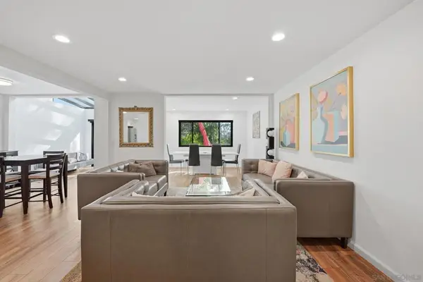 8963 Caminito Fresco, San Diego, CA 92037