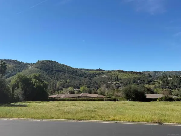Luiseno Circle Dr, Pauma Valley, CA 92061