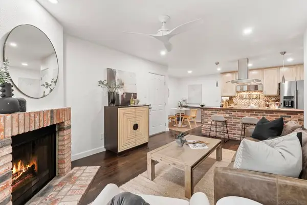 1810 S El Camino Real #202, Encinitas, CA 92024