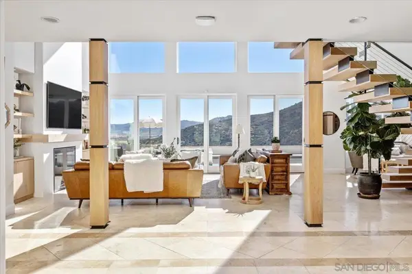 2814 Paseo Del Sol, Escondido, CA 92025