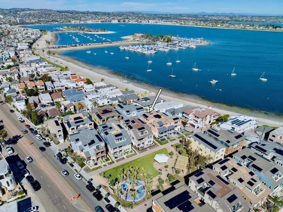 823 Jersey Court, San Diego, CA 92109 - #3