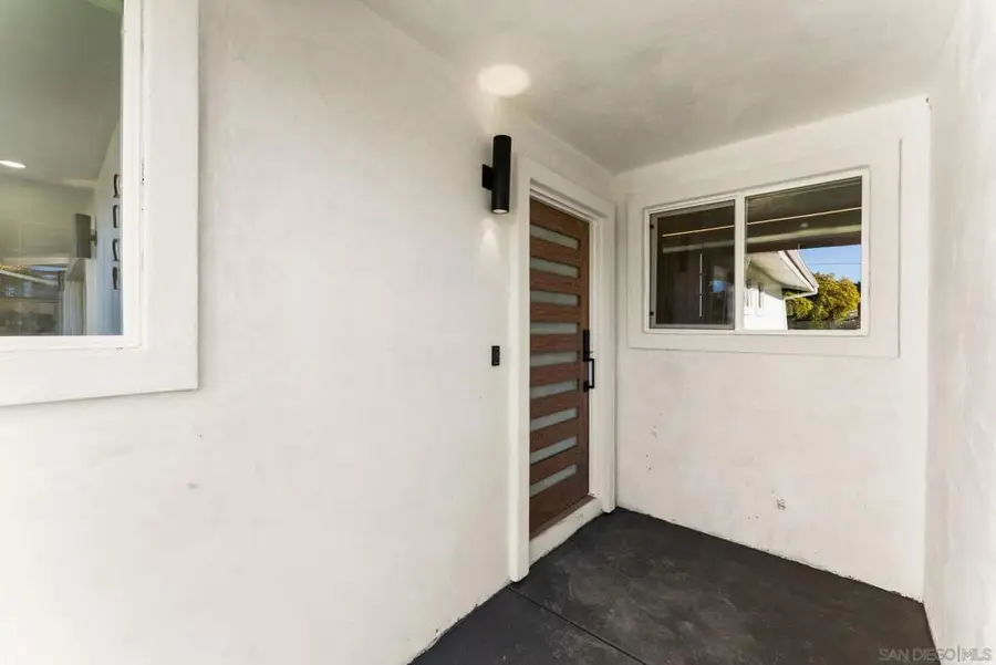 2729 Gobat Ave, San Diego, CA 92122 - #3