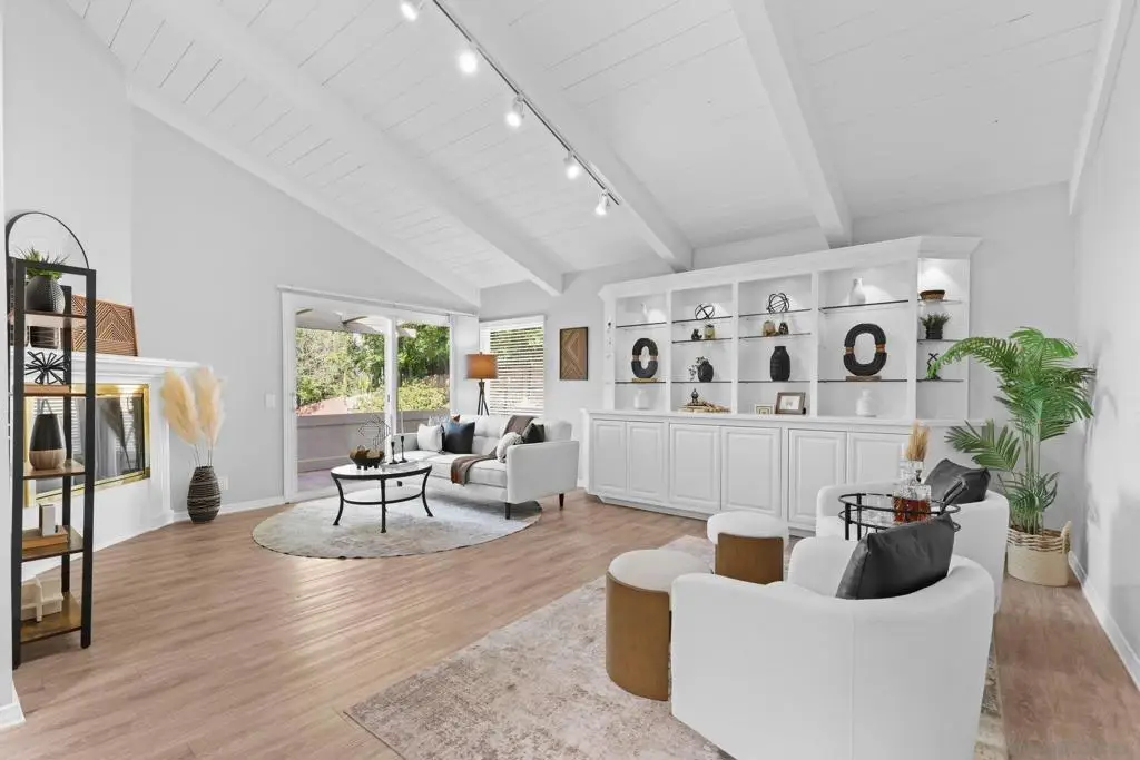 5673 Lake Murray Blvd #B, La Mesa, CA 91942 - #1