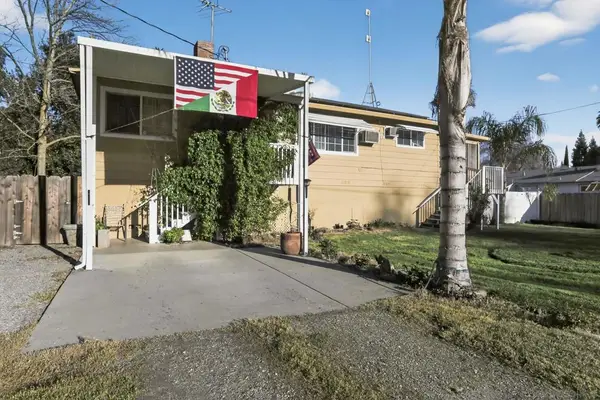 351 5th St, Tehama, CA 96090