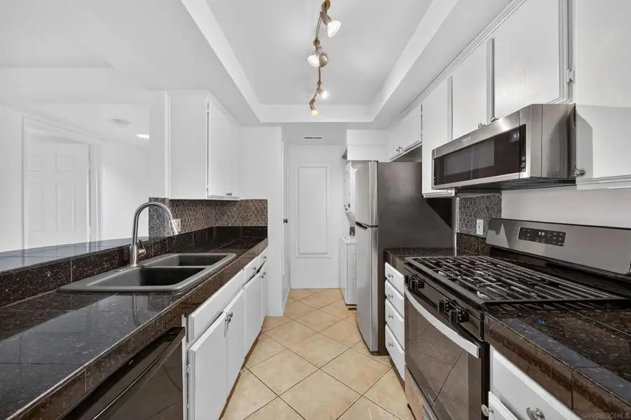 2063 Lakeridge Circle #101, Chula Vista, CA 91913 - #3