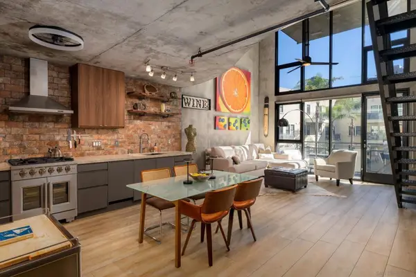 Address Withheld By Seller, San Diego, CA 92101