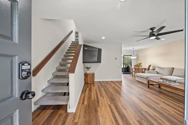 6626 Canyon Rim Row #91, San Diego, CA 92111