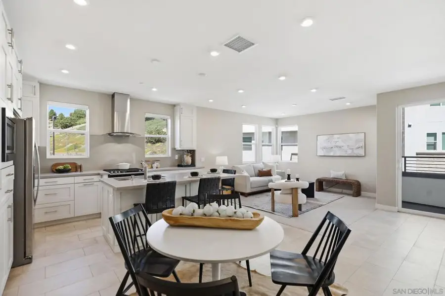 2814 Avella Cir, San Diego, CA 92108 - #2