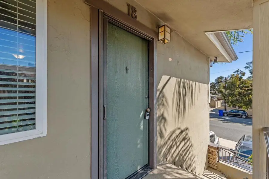 3932 9th Ave #18, San Diego, CA 92103 - #2