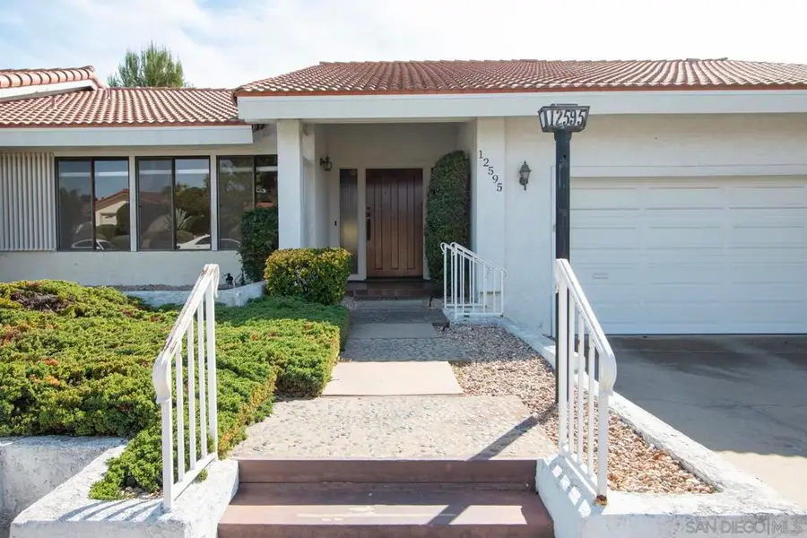 12595 Camino Vuelo, San Diego, CA 92128 - #3