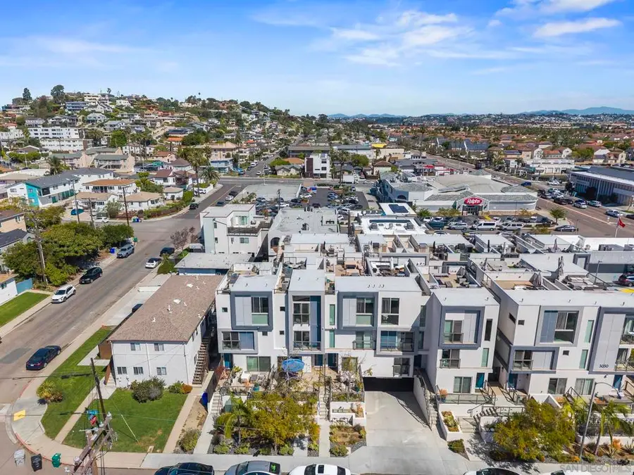 3030 Jarvis St #2, San Diego, CA 92106 - #2
