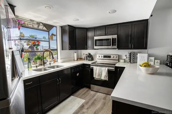 440 Citracado Pkwy #14, Escondido, CA 92025