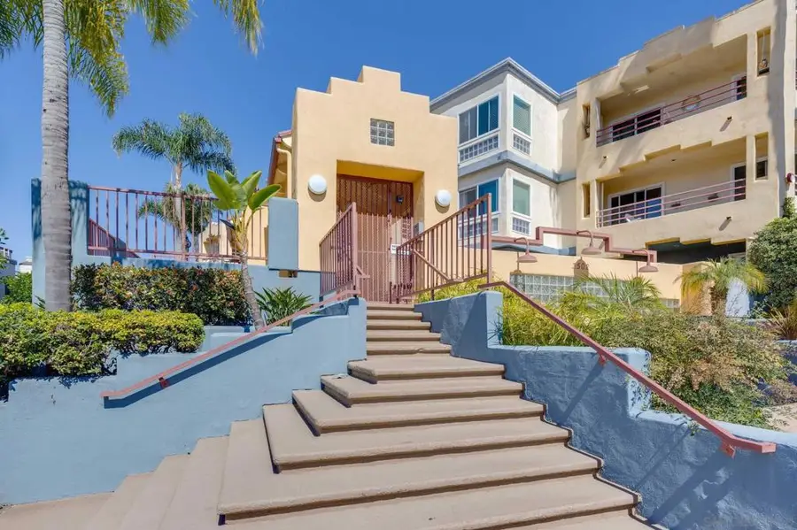 3502 Pringle St #102, San Diego, CA 92110 - #2