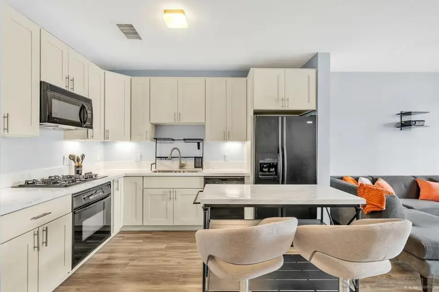 525 11th Ave #1208, San Diego, CA 92101 - #2