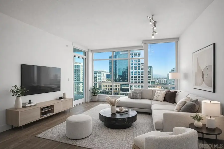 325 7th Avenue #1002, San Diego, CA 92101 - #3